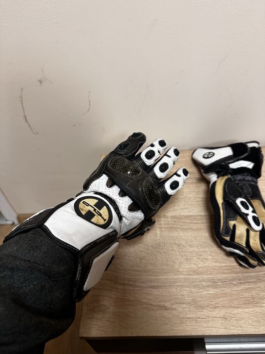 Екипировка за мотор