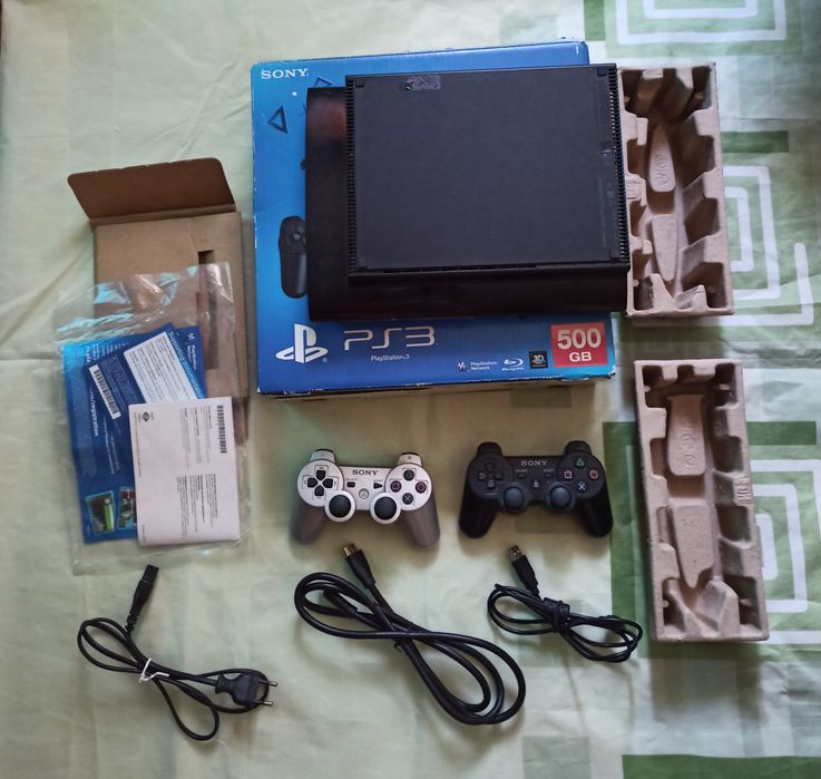 Super slim 500gb Play Station 3