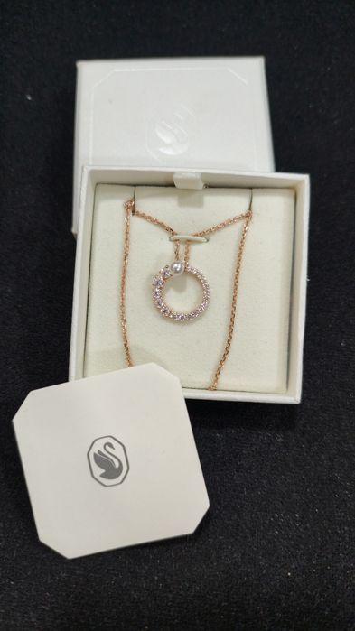 SWAROVSKI элегантный кулон