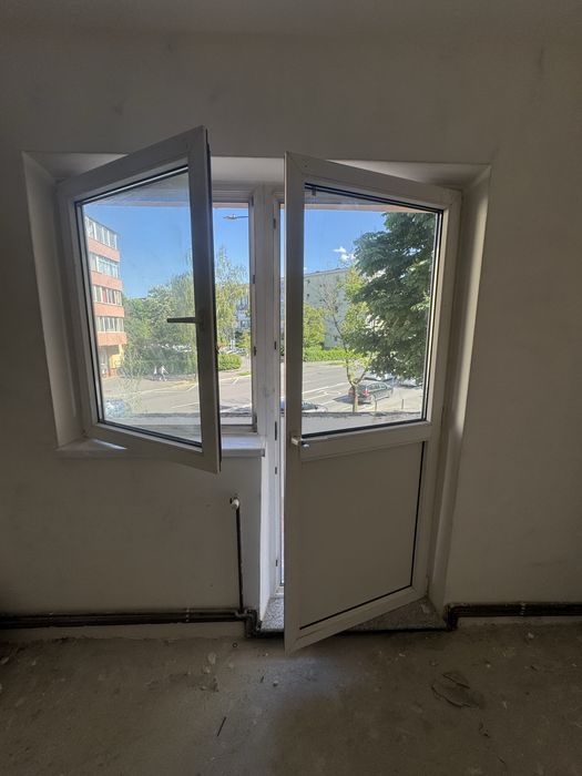 Usa si geam termopan