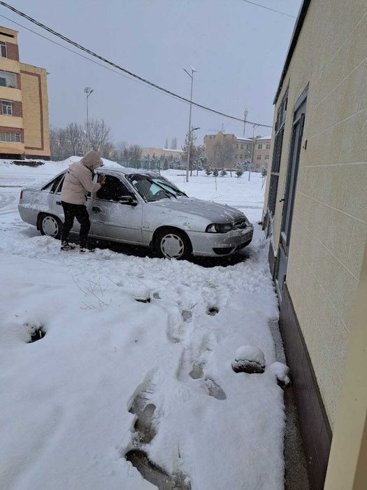 Nexia 2 1.6L sotiladi