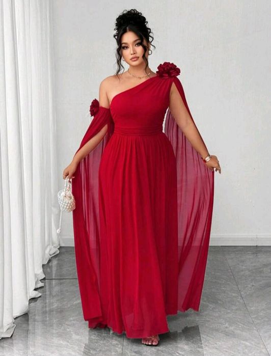 Дамска рокля (нова)