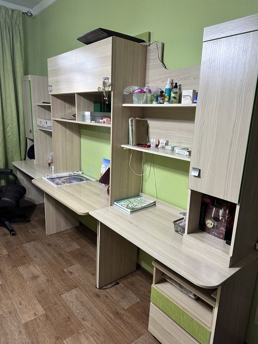 Продам шкаф и учебный  стол