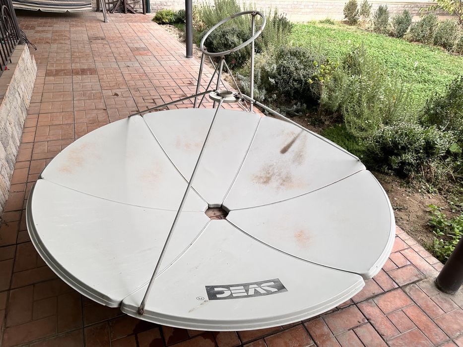 Параболлическая антенна с тюнером