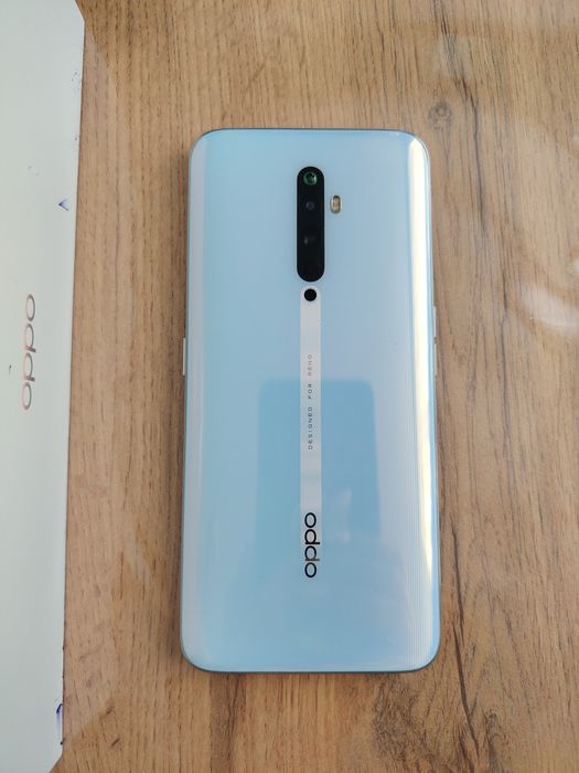 Телефон  OPPO Reno 2z