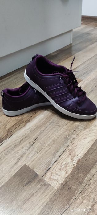 Кецове Adidas в лилаво