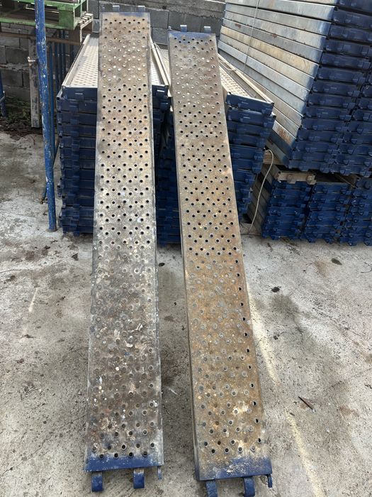 Строително скеле пътеки