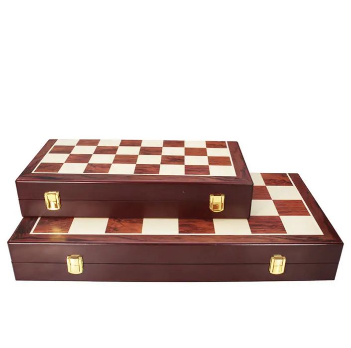 Деревянные шахматы