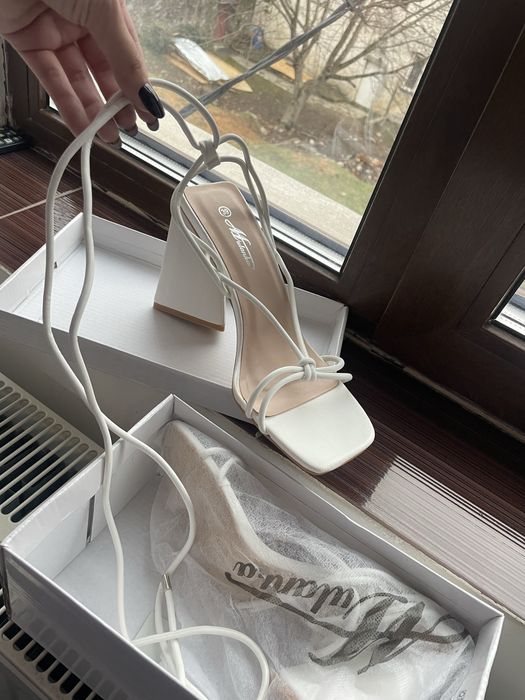 Sandale casual/elegant 39