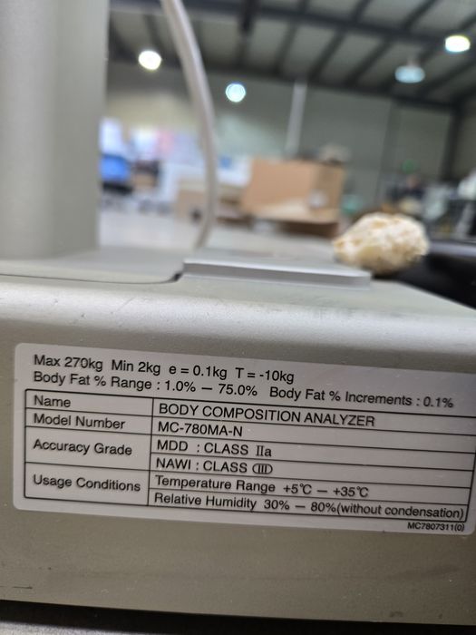 Analizator profesional Tanita MC 780 MA