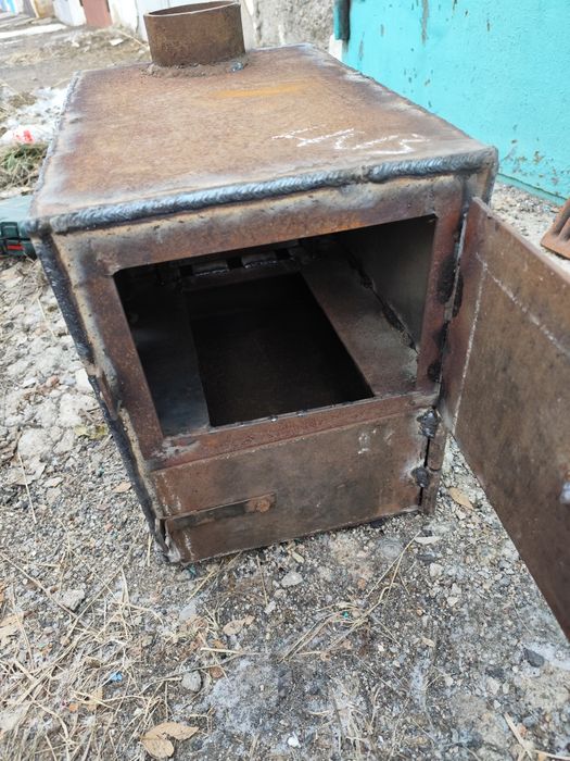 Продаю печь , буржуйка