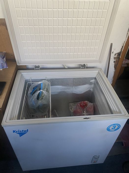 Продаю морозилку