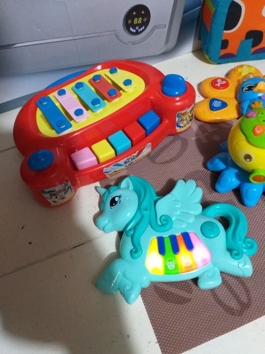 Lot 8 Jucarii Muzicale Cu Lumini si Educative Copii