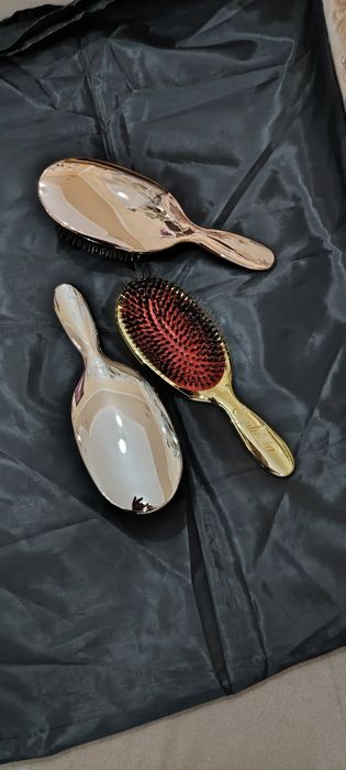 Четка за коса с естествен косъм