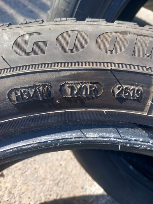 Anvelope  GoodYear UltraGrip 205/60R16 92H