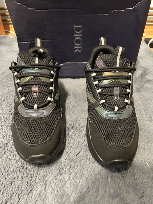 Dior b22.