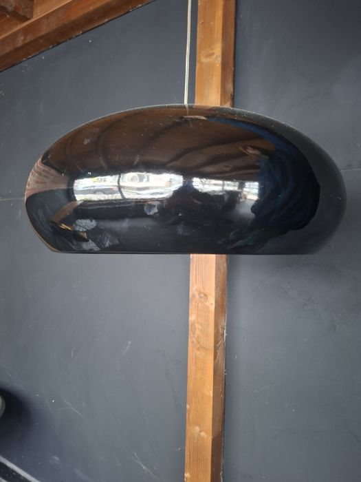 Висяща черна лампа