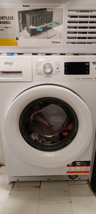 Пералня Whirlpool 9kg   с пара