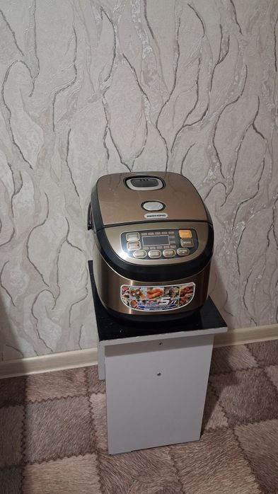 Мультиварка Redmond