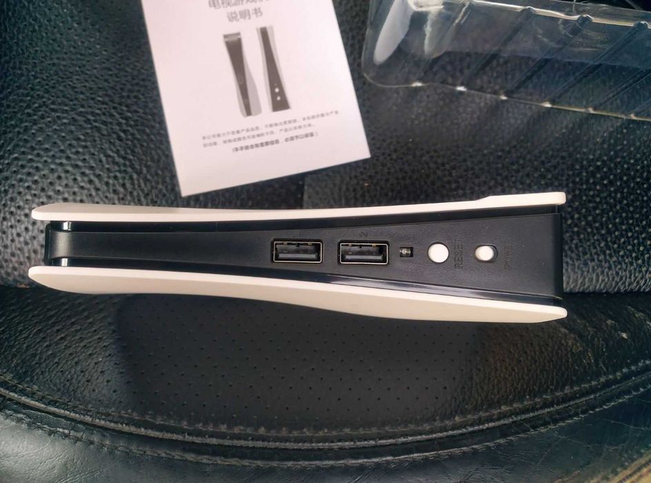 ТВ Игра конзола RS5, 45 000+ игри, Два безжични джойстика, 4K HD, 2.4G