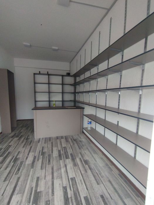 Magazin uchun mebel prlavka