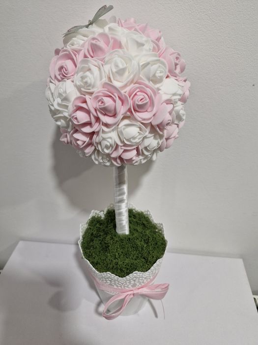 Дръвче от вечни  рози