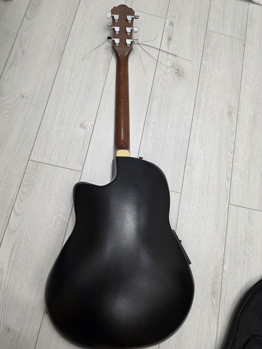 Гитара Ovation Manfred