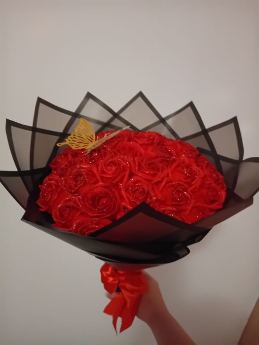 Realizez buchete din trandafiri de săpun