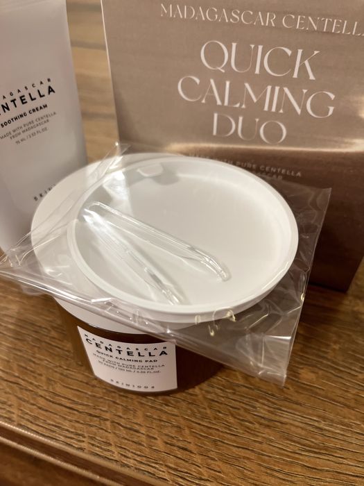 Комплект SKIN1004 Madagascar Centella крем и  Calming Pads