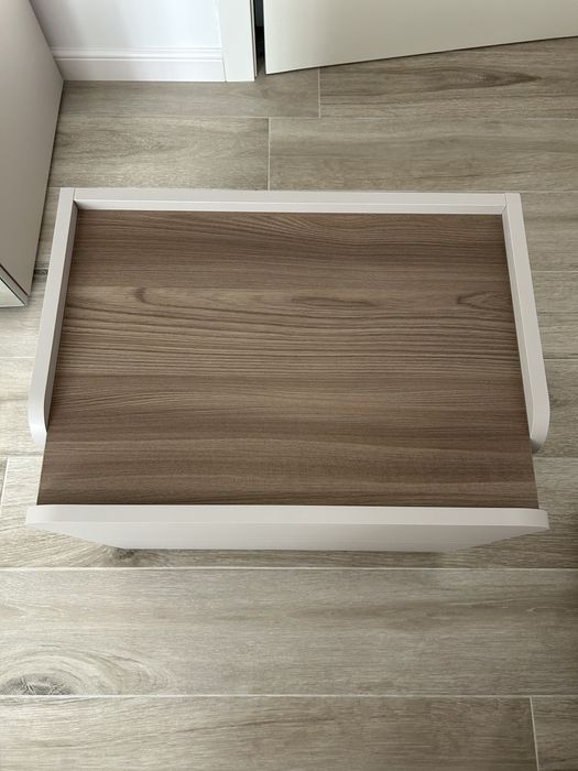 Noptiere dormitor, noi