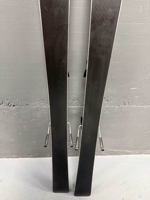 schi head real joy L158cm