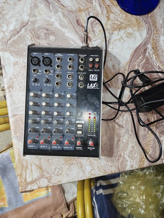 Mixer LAX6 foarte bun