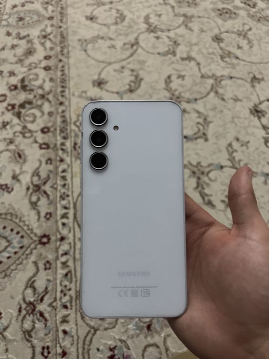 Samsung Galaxy A35 5G / 256 GB