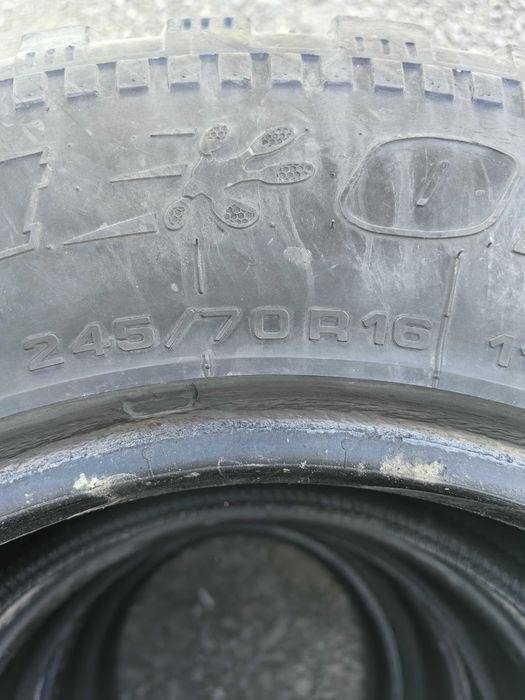 Продам шины б/у R 16
