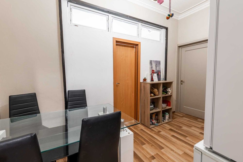 Нощувки Vasil Levski 3BR Retreat София