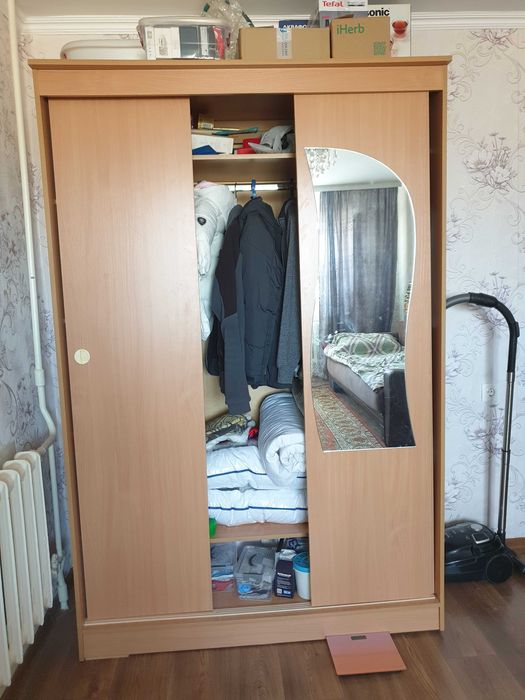 Продаю шкаф для спальни