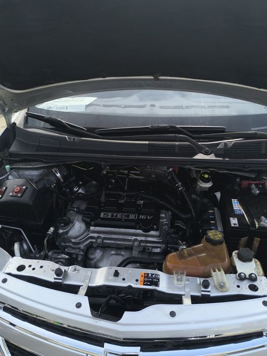 2013 йил 235000 Юрган битта крило краска 2 карич петноси бор