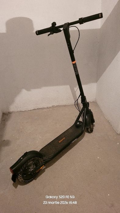 Vând trotineta electrica Ninebot F2 și bicicleta  la pachet