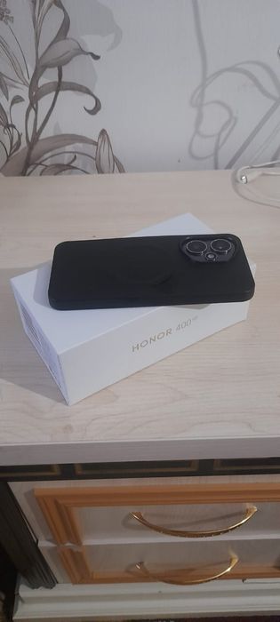 Honor 400 256/12