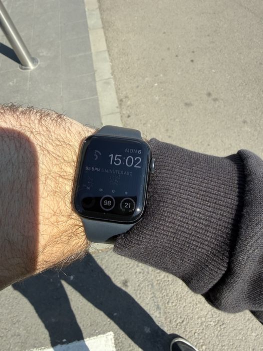 Apple watch SE3 44 nou