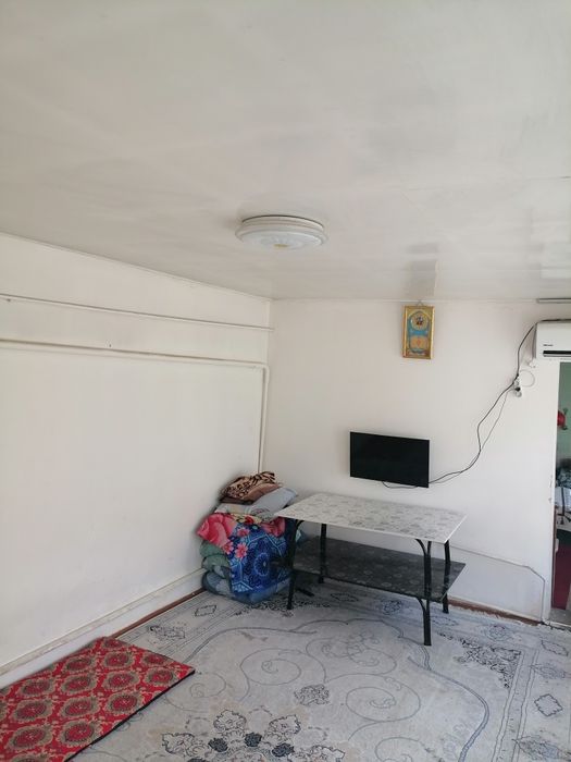 Srochni ga yangiyol shaharda kelishiladigan narxga uy sotiladi