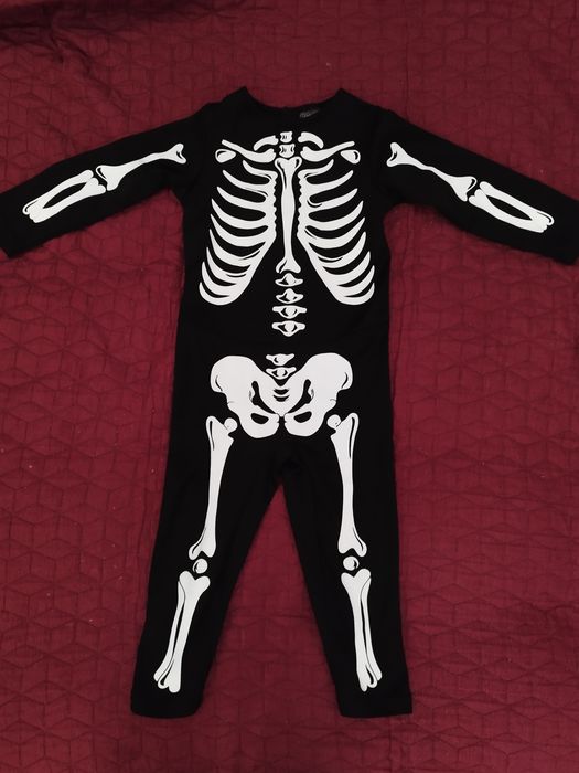 Костюм Бъмбълби и Скелет