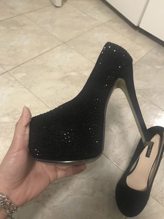 Дамски токчета с камъни