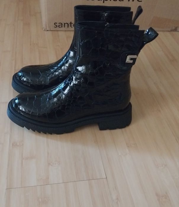Продам ботинки зимние