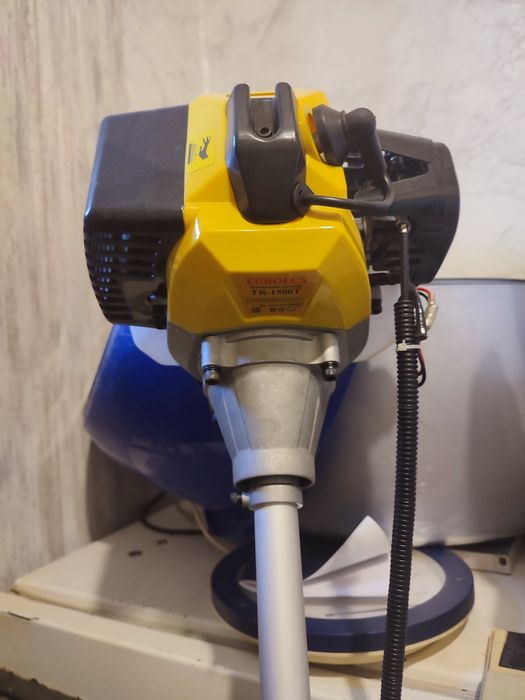 Триммер бензиновый