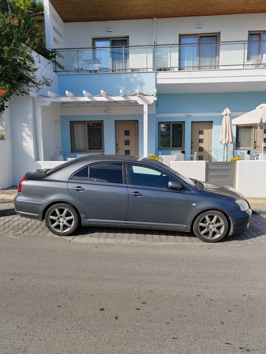 Toyota Avensis T25