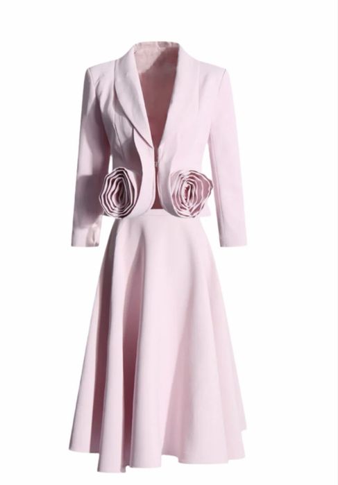 Нов костюм Valentino