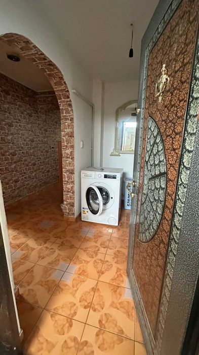 De închiriat: Apartament 3 Camere Decomandat – Ultra Central, Slobozia