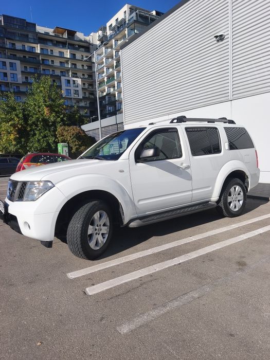 Nissan pathfinder