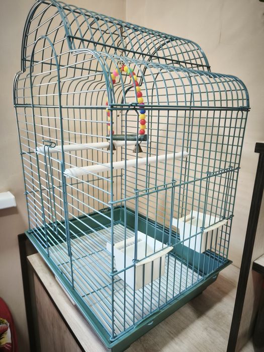 Продам клетку для попугаев